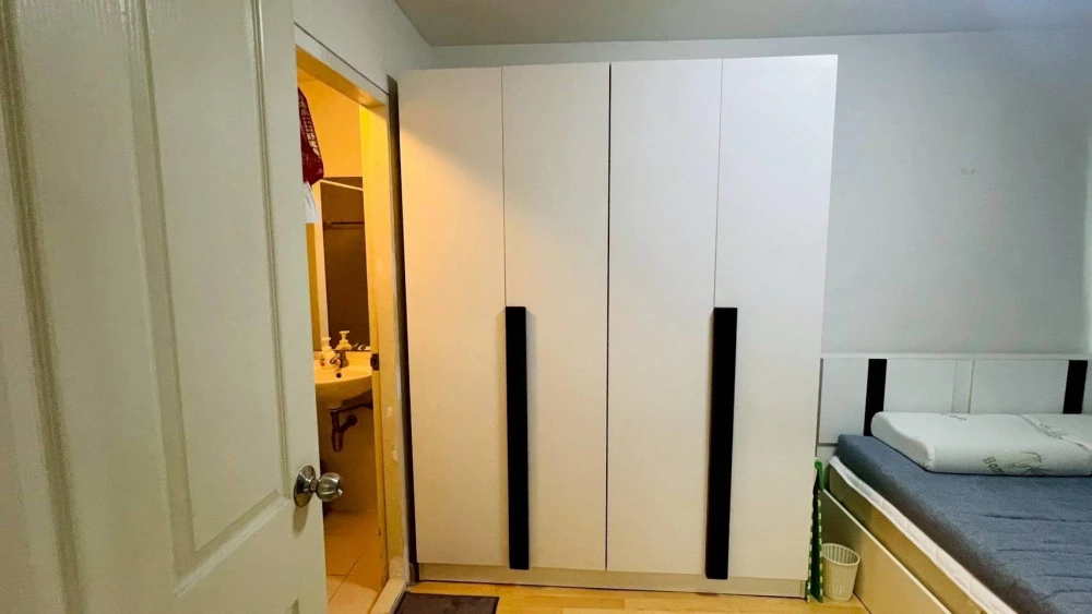 ให้เช่า Condo Lib ลาดพร้าว 20 ห้องพร้อมอยู่ เฟอร์ เครื่อใช้ไฟฟ้าครบ ราคไม่แรง ลากกระเป๋าเข้าอยู่ได้เลย