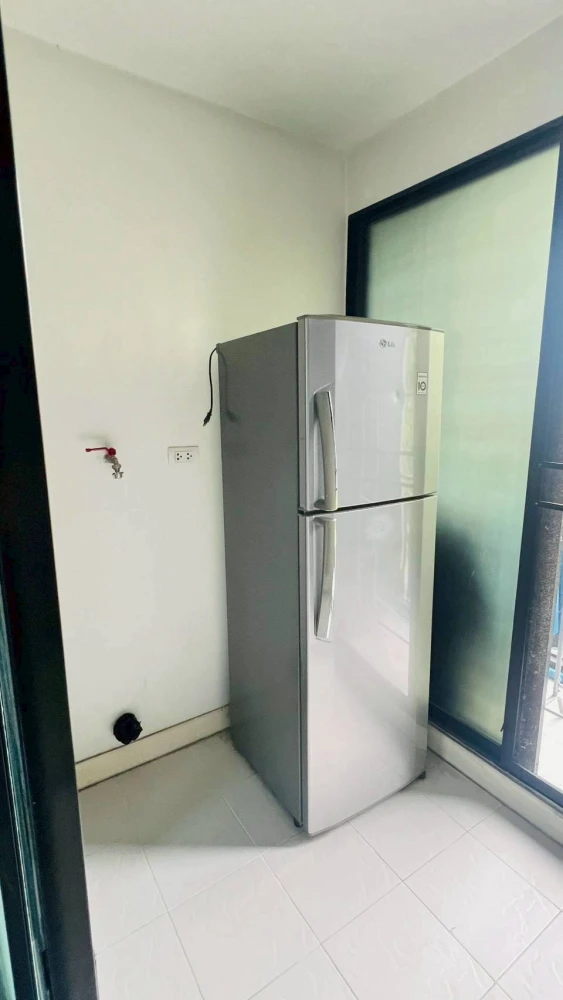 ให้เช่า Condo Lib ลาดพร้าว 20 ห้องพร้อมอยู่ เฟอร์ เครื่อใช้ไฟฟ้าครบ ราคไม่แรง ลากกระเป๋าเข้าอยู่ได้เลย