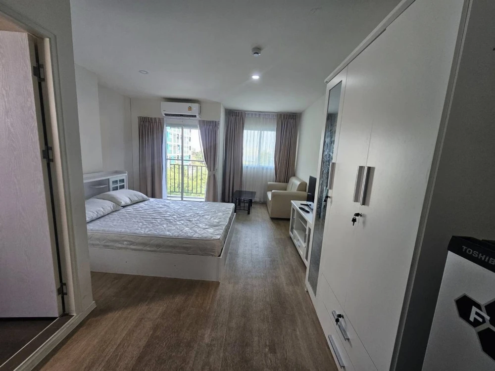 ให้เช่า Condo Lumpini Ville Chaengwattana 10 ห้องชั้นไม่สูง ห้องมุม กว้างขวางอยู่สบาย จองเลย