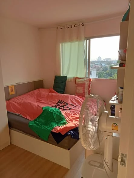 ให้เช่า Condo Lumpini Ville Chaengwattana 10  ห้องพร้อมอยู่ เฟอร์พร้อม ราคาสบายกระเป๋า จองเลย