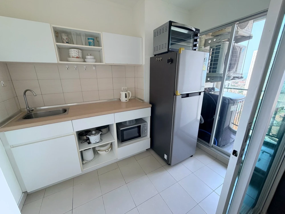 ให้เช่า Condo Lumpini Ville Naklua - Wongamat ห้องพร้อมอยู่ เฟอร์พร้อม ห้องกว้างขวาง จองเลย