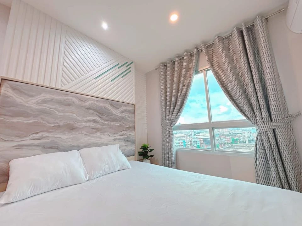 ให้เช่า Condo Lumpini Ville Suksawat - Rama 2 ห้องน่าอยู่ เฟอร์ณพ้อม หิ้วกระเป๋าใบเดียว เข้าอยู่ได้เลย รีบจองเลยก่อนพลาด