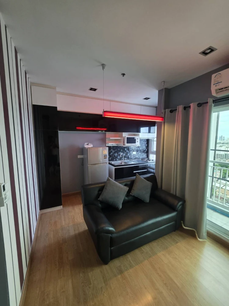ให้เช่า Condo Parkland Grand ตากสิน-ท่าพระ ห้องพร้อมอยู่ เฟอร์พร้อม หิ้วกระเป๋าใบเดียวมาได้เลย+++