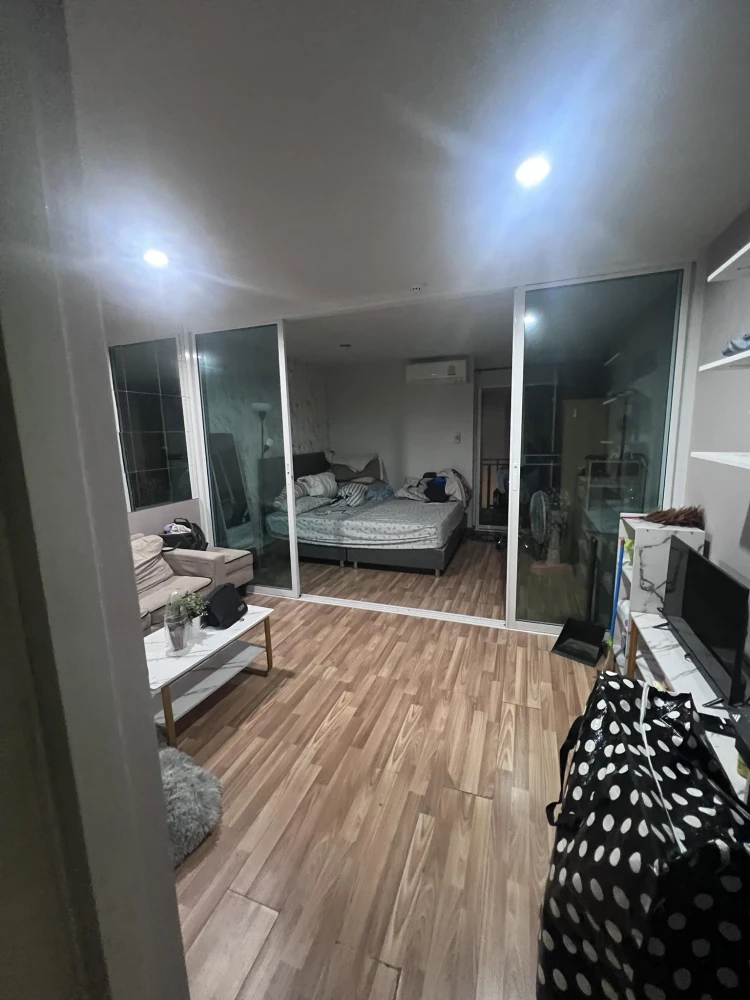 ให้เช่า Condo regent home 12 ลาดพร้าว 41  ห้องพร้อมอยู่ ห้องกว้าง เฟอร์พร้อม ห้องหันหน้ทางทิศเหนือ รีบจองเลย!!!
