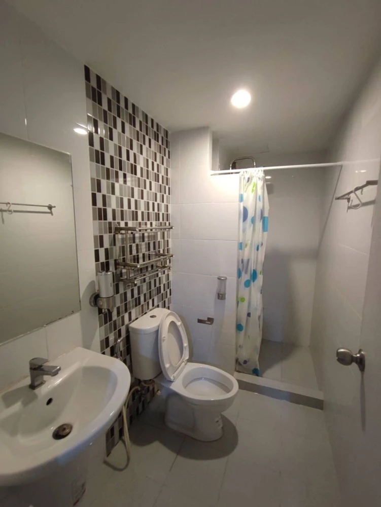 ให้เช่า Condo The Kith Plus Sukhumvit 113 ห้องพร้อมอยู่ เฟอร์พร้อม จองเลย ราคาสบายกระเป๋า หายาก+++