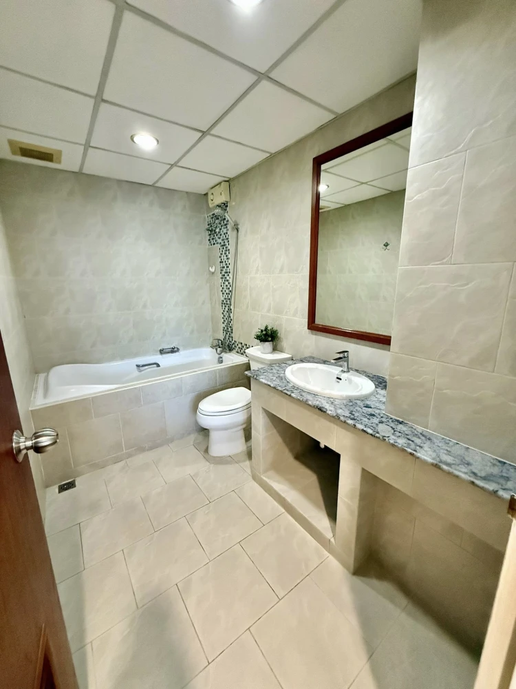 ให้เช่า Condo Top View Tower Sukhumvit 59 ห้องกว้างพื้นที่ใช้สอยเยอะ ตกแต่งคุมโทน เห็นวิวแม่น้ำสวย จองด่วน