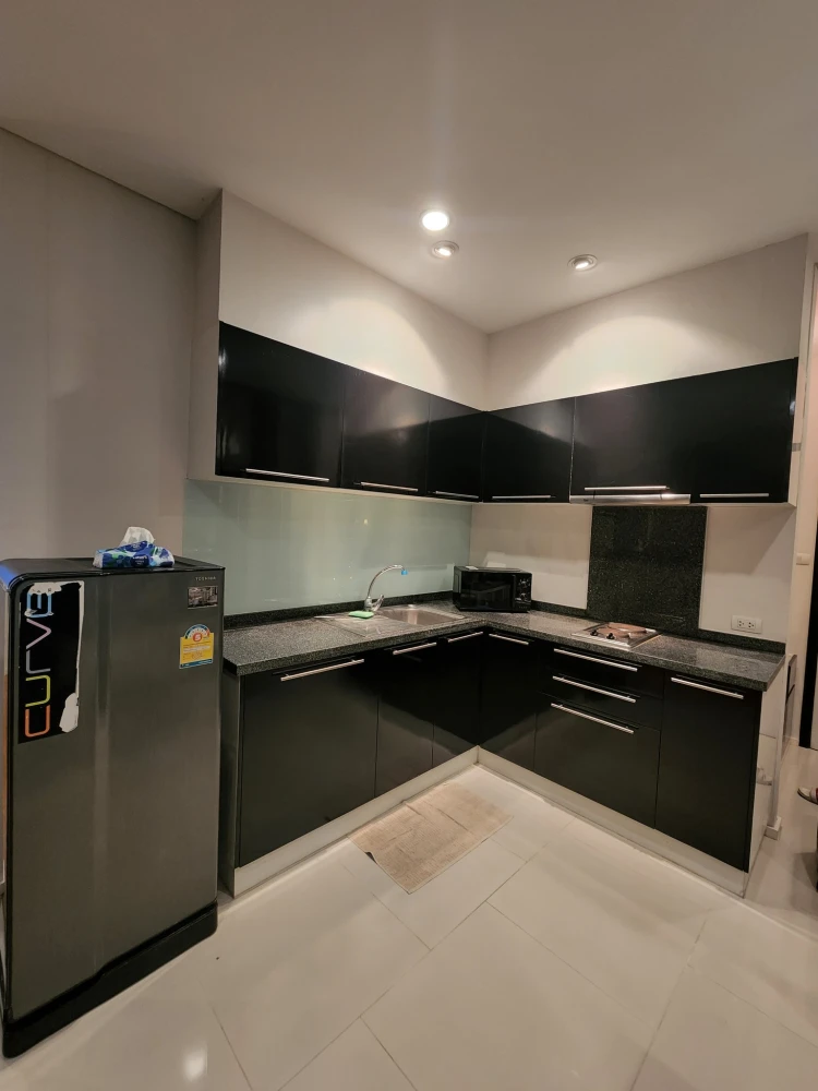 ให้เช่า condo Villa Sathorn ชั้นสูง วิวแม่น้ำ ห้องตกแต่งสวยครบน่าอยู่มาก สนใจรีบจองเลย ห้ามพลาดน้า