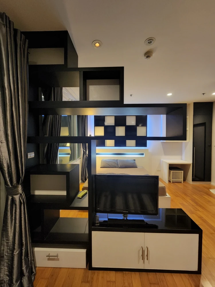 ให้เช่า condo Villa Sathorn ชั้นสูง วิวแม่น้ำ ห้องตกแต่งสวยครบน่าอยู่มาก สนใจรีบจองเลย ห้ามพลาดน้า