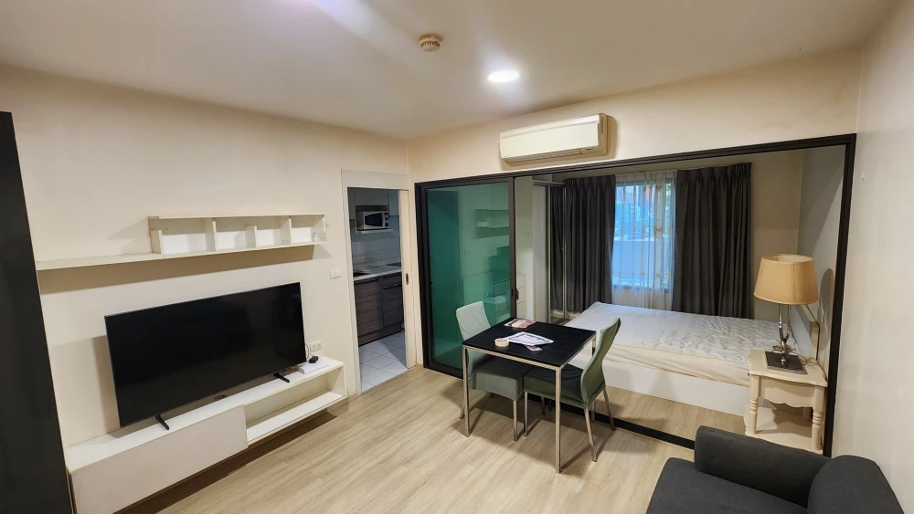 ให้เช่า Condolette Pixel Sathorn ห้องกั้นแยกอย่างดี เฟอร์ เครื่องใช้ไฟฟ้าครบ มาจับมาจองเลย อย่าช้า