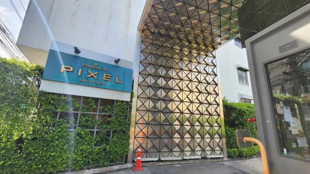 ให้เช่า Condolette Pixel Sathorn ห้องกั้นแยกอย่างดี เฟอร์ เครื่องใช้ไฟฟ้าครบ มาจับมาจองเลย อย่าช้า