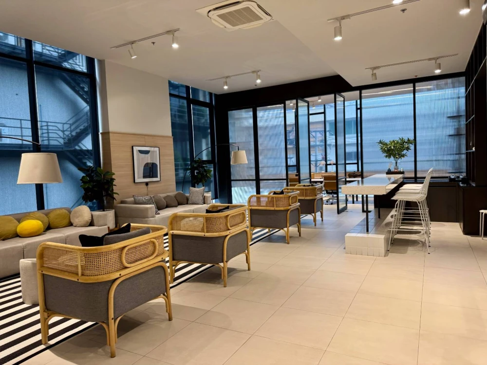 ให้เช่า Cooper Siam ชั้น 10 วิวเมือง เฟอร์นิเจอร์และเครื่องใช้ไฟฟ้าครบ จองเลย ห้ามพลาด