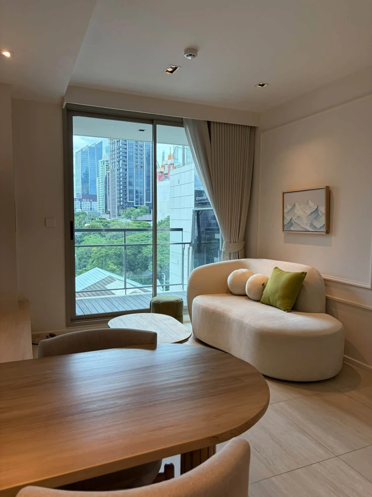 ให้เช่า CRAFT Ploenchit 1 ห้องนอน พื้นที่ใช้สอยเยอะ ในทำเลดี บิวท์อินเฟอร์นิเจอร์อย่างดี ห้ามพลาด