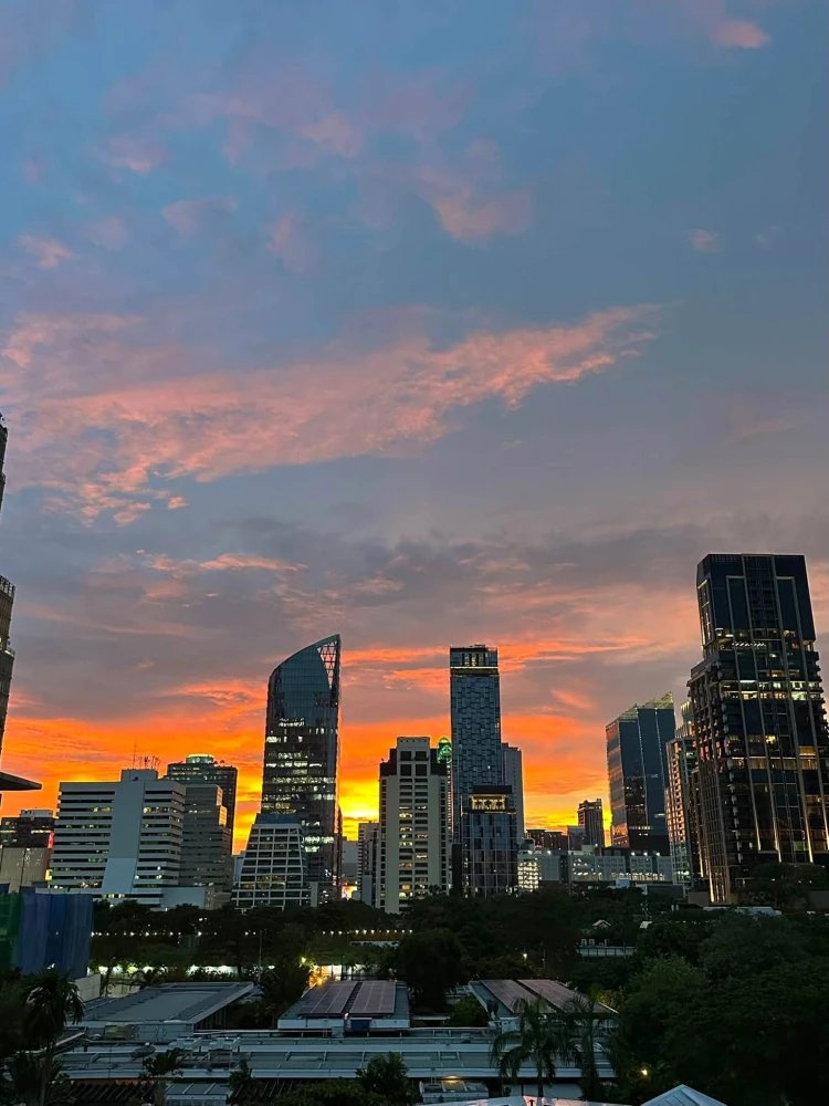 ให้เช่า CRAFT Ploenchit 1 ห้องนอน พื้นที่ใช้สอยเยอะ ในทำเลดี บิวท์อินเฟอร์นิเจอร์อย่างดี ห้ามพลาด