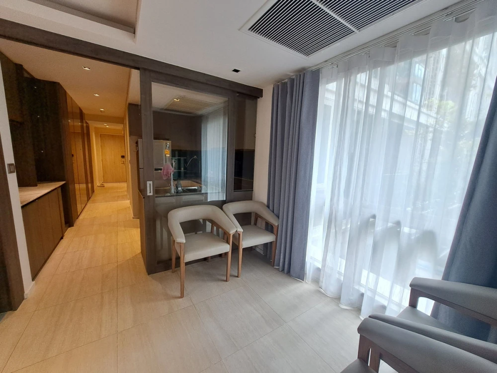 ให้เช่า Craft Ploenchit 2 ห้องนอน มาพร้อมการตกแต่งที่ครบครัน จองเลย ด่วนๆ