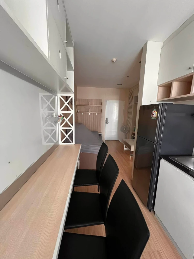 ให้เช่า CU Terrace ห้องริมติดบันไดหนีไฟ สงบ สะอาด ตกแต่งสไตล์เรียบง่าย ไม่พลุกพล่าน มีความเป็นส่วนตัว