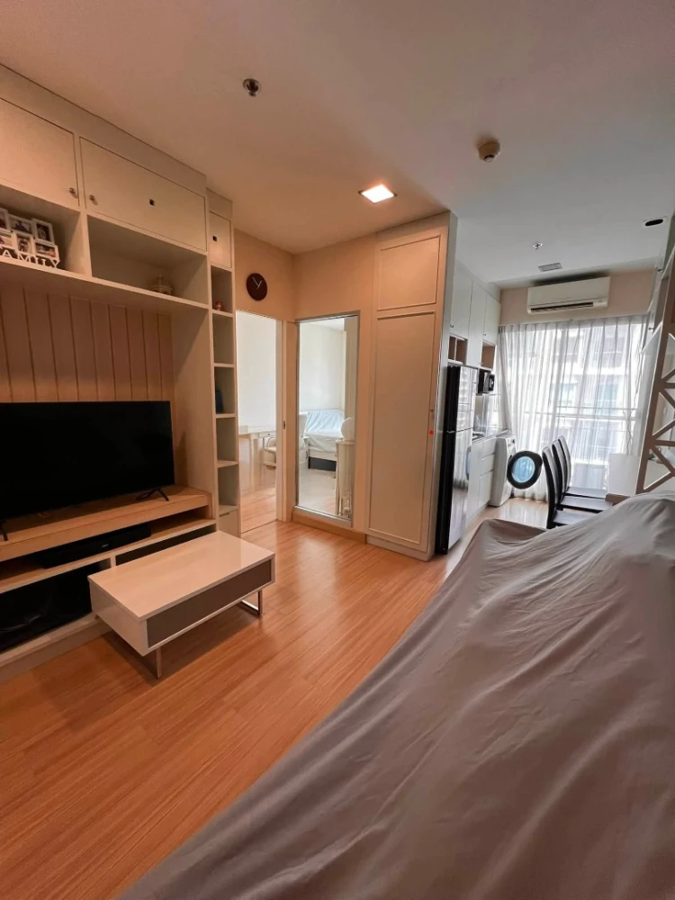 ให้เช่า CU Terrace ห้องริมติดบันไดหนีไฟ สงบ สะอาด ตกแต่งสไตล์เรียบง่าย ไม่พลุกพล่าน มีความเป็นส่วนตัว