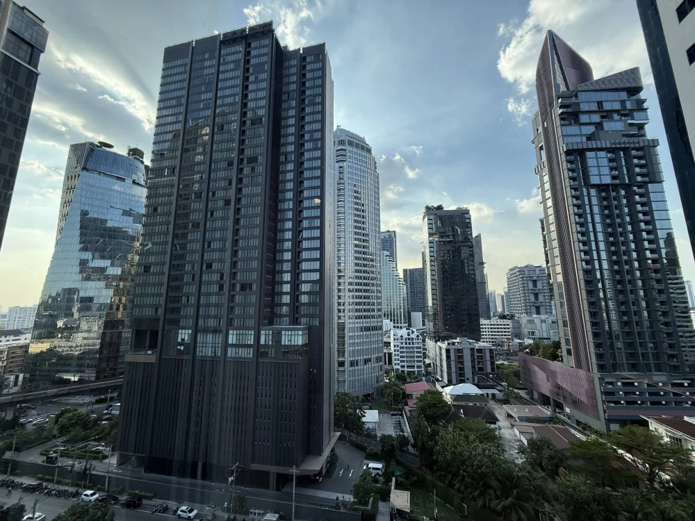 ให้เช่า Culture Thonglor ห้องแต่งสวยคุมโทน บิ้วอินหัวเตียงและเฟอร์นิเจอร์อย่างดี เฟอร์ครบครัน รีบจองเลยตอนนี้จ้า