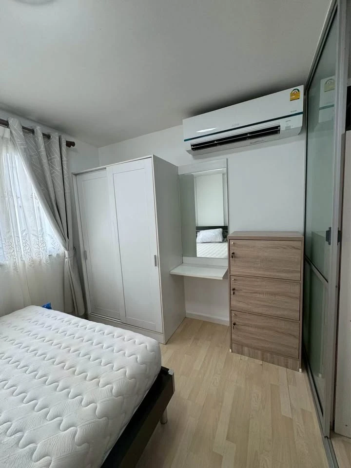 ให้เช่า D condo รามอินทรา เครื่องใช้ไฟฟ้าพร้อม มี เครื่องซักผ้า ห้องตกแต่งพร้อมอยู่ หิ้วกระเป๋าเข้าอยู่ได้เลย