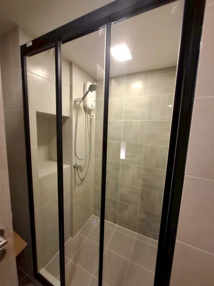 ให้เช่า D condo Air Ladkrabang ห้องน่าอยู่ เฟอร์ เครื่องใช้ไฟฟ้าครบ ราคาไม่แรง มาแต่ตัวเข้าอยู่ได้เลย