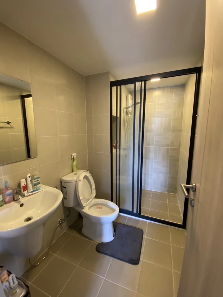 ขาย d condo air Ladkrabang ห้องพร้อมอยู่ เฟอร์พร้อม จองเลย