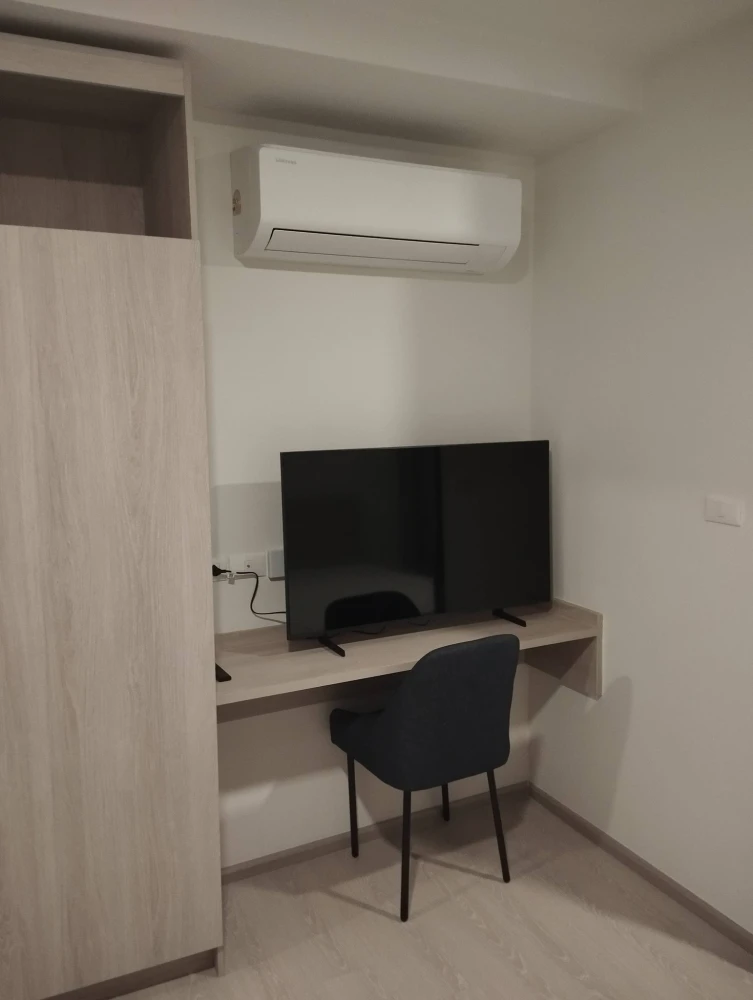 ให้เช่า d condo air Ladkrabang ห้องพร้อมอยู่ เฟอร์พร้อม ราคาสบายกระเป๋า จองเลย