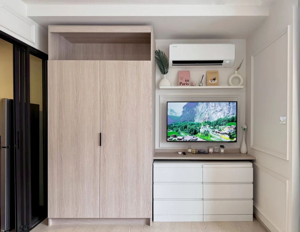 ให้เช่า d condo air Ladkrabang 1 ห้องนอน 1 ห้องน้ำ แต่งสวยคุมโทน เห็นวิวสระว่ายน้ำ จองเลย