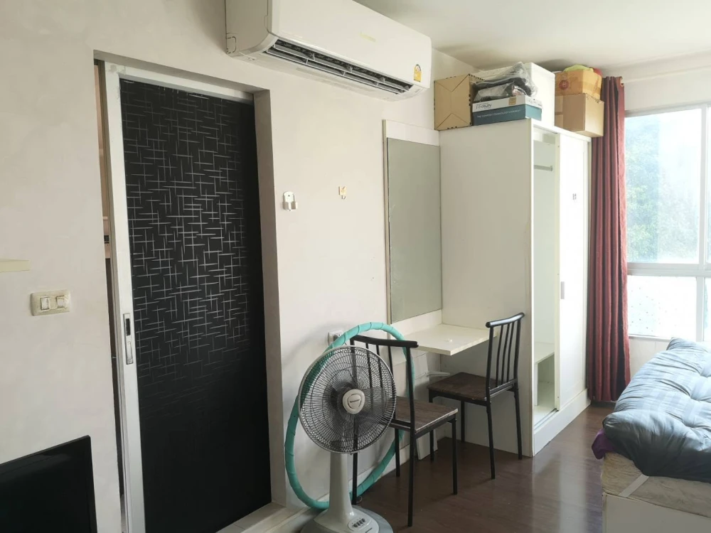 ให้เช่า D Condo Sathupradit 49 ห้องชั้น 4 มาพร้อมสิ่งอำนวยความสะดวกครบครัน หิ้วกระเป๋าเข้าอยู่ได้เลยจ้า