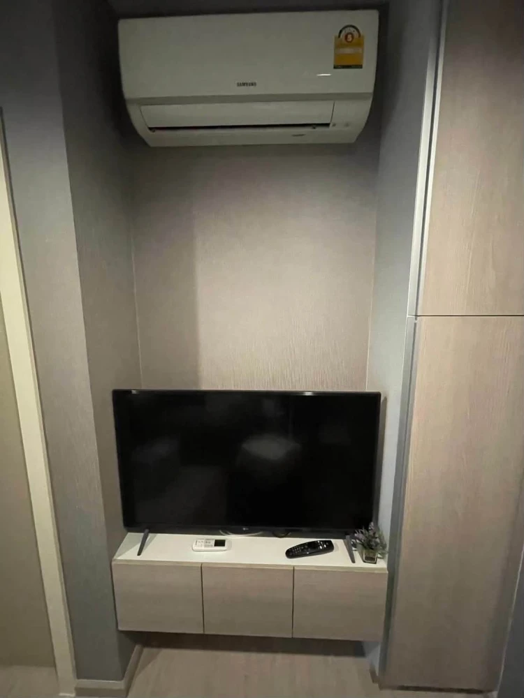 ให้เช่า Dcon Prime Rattanathibet ห้องน่าอยู่ ติดวอลเปเปอร์และบิ้วอินเฟอร์นิเจอร์อย่างดี ห้ามพลาด