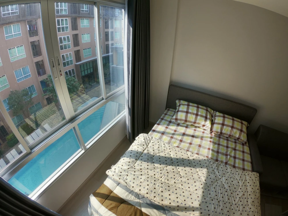 ให้เช่า Dcondo Campus Kampangsaen ห้องชั้น 4 วิวสระว่ายน้ำ เฟอร์นิเจอร์ครบครัน จองด่วน