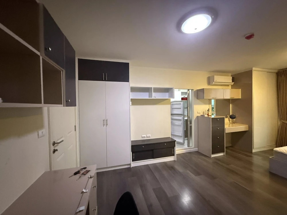 ให้เช่า Dcondo Campus Resort Bangna 1 ห้องนอน 1 ห้องน้ำ เฟอร์นิเจอร์บิ้วอินอย่างดี ทำเลดีสุดปัง จองเลยตอนนี้จ้า