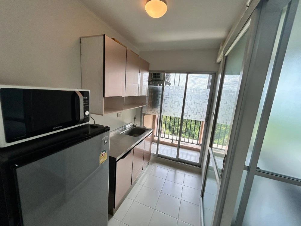 ให้เช่า dcondo Campus Resort Rangsit ห้องชั้น 8 เฟอร์นิเจอร์ครบครัน เดินทางสะดวก ห้ามพลาด