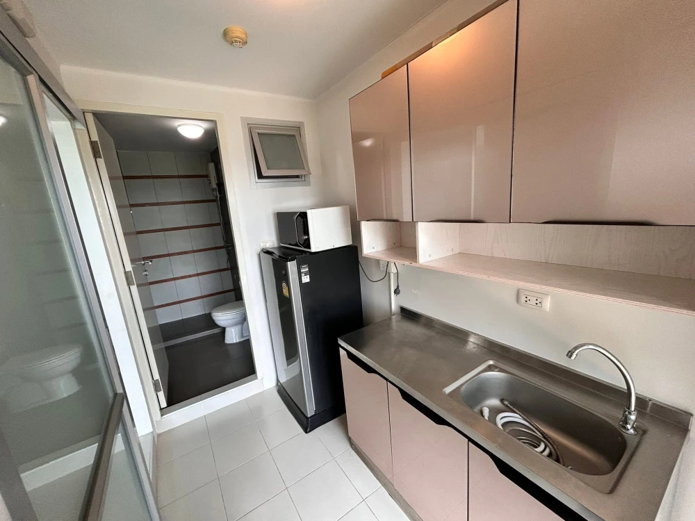 ให้เช่า dcondo Campus Resort Rangsit ห้องชั้น 8 เฟอร์นิเจอร์ครบครัน เดินทางสะดวก ห้ามพลาด