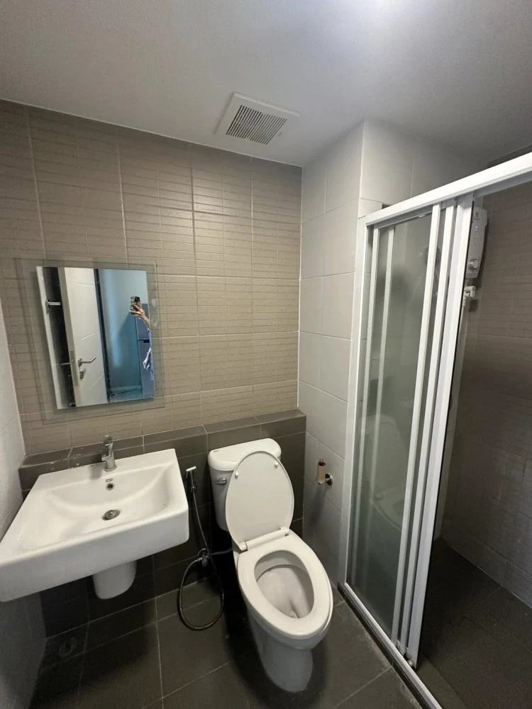 ให้เช่า dcondo Hideaway Rangsit ชั้น 8 ห้องแต่งครบ น่าอยู่ สนใจจองเลย ห้ามพลาด