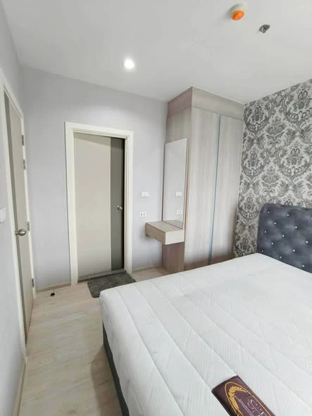 ให้เช่า Dconprime รัตนาธิเบศร์ ห้องชั้นสูง พร้อมเฟอร์ + เครื่องใช้ไฟฟ้าครบ มาแต่ตัวเข้าอยู่ได้เลย รีบจองเลย