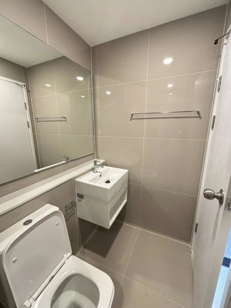 ให้เช่า Denim Jatujak ชั้น 18 วิวสวย สิ่งอำนวยความสะดวกภายในห้องจัดเต็ม จองก่อนได้ก่อน