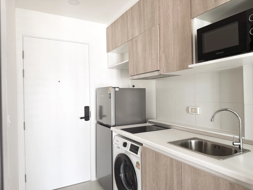 ให้เช่า Denim Jatujak อยู่ชั้น 21 ได้วิวสวนจตุจักรจากมุมสูง เครื่องใช้ไฟฟ้าครบ เฟอร์นิเจอร์ครบ ห้องพร้อม เข้าอยู่ทันที