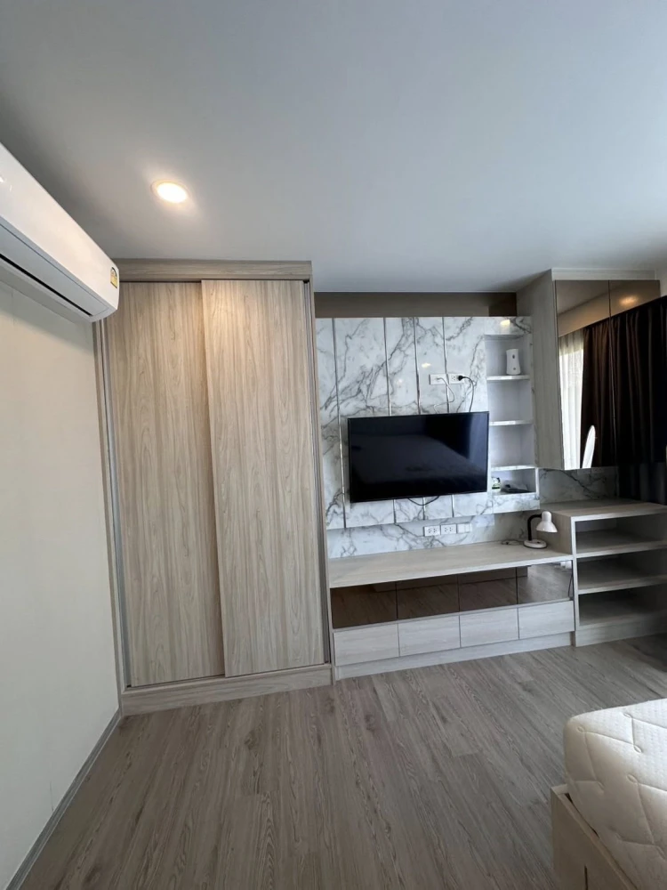 ให้เช่า Dolce Lasalle ห้องพร้อมอยู่ เฟอร์พร้อม ราคาสบายกระเป๋า มาแต่ตัวเข้าอยู่ได้เลย อย่าลังเลรีบจองเลย