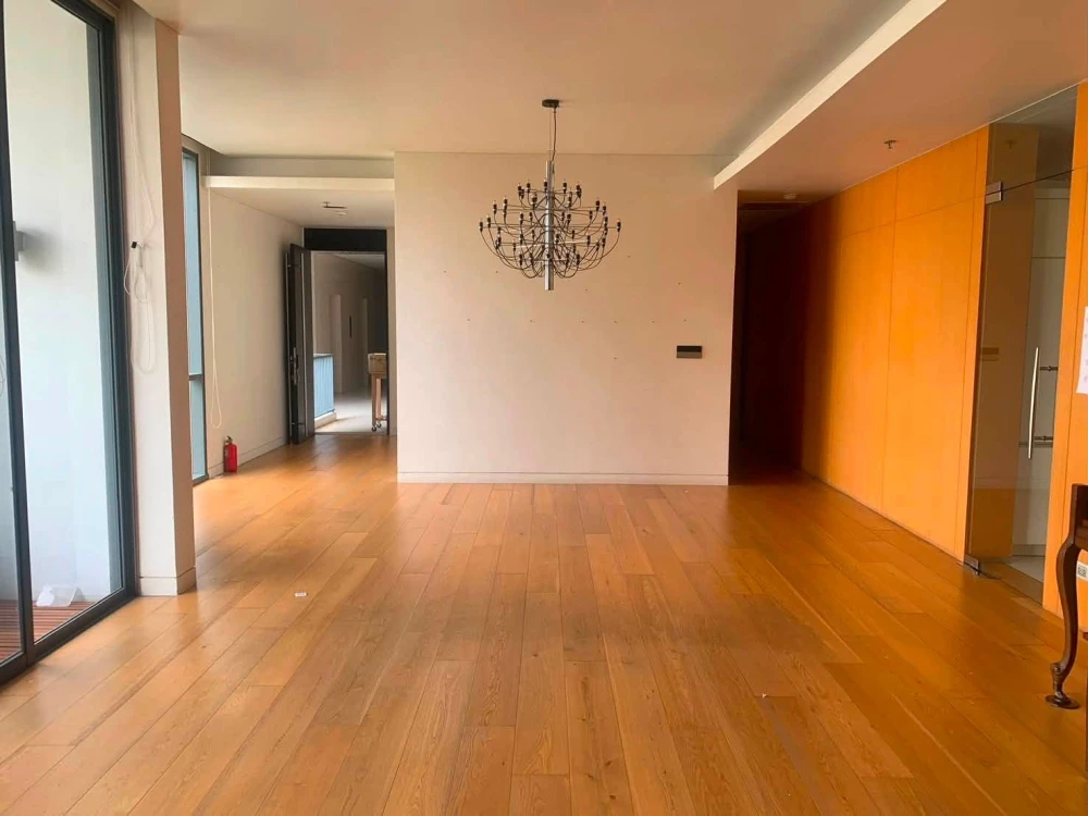 ให้เช่า DOMUS Condominium ที่ออกแบบมาเพื่อตอบสนองความต้องการของลูกค้าผู้มีรสนิยม  การใช้ชีวิตอย่างสมดุลเกิดขึ้นได้จากพื้นที่ใช้สอยแบบเปิดโล่ง