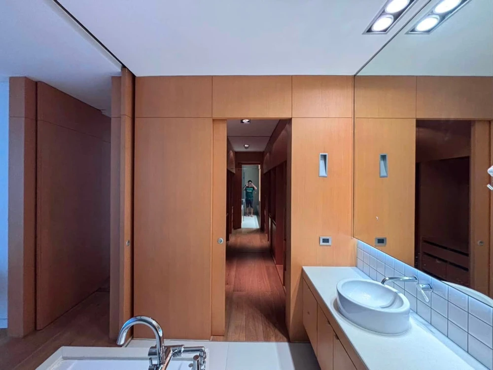 ให้เช่า DOMUS Condominium ที่ออกแบบมาเพื่อตอบสนองความต้องการของลูกค้าผู้มีรสนิยม  การใช้ชีวิตอย่างสมดุลเกิดขึ้นได้จากพื้นที่ใช้สอยแบบเปิดโล่ง