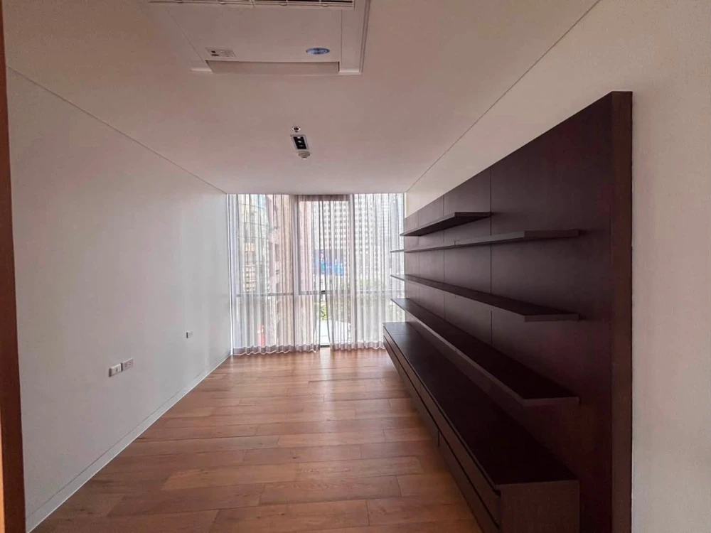 ให้เช่า DOMUS Condominium ที่ออกแบบมาเพื่อตอบสนองความต้องการของลูกค้าผู้มีรสนิยม  การใช้ชีวิตอย่างสมดุลเกิดขึ้นได้จากพื้นที่ใช้สอยแบบเปิดโล่ง