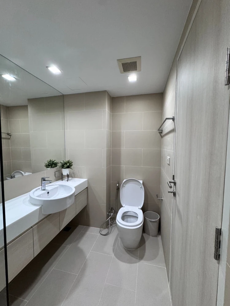 ให้เช่า Double Lake Condominium 2  ตึก 2 ชั้น 4 ห้องบรรยากาศดี ริมทะเลสาบแบบนี้ ไม่ได้มีบ่อย ๆ!