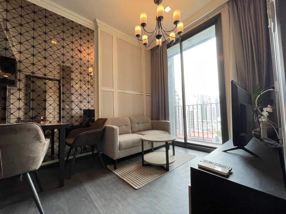 ให้เช่า Edge By Sansiri (Sukhumvit 23) ชั้น 11 ห้องแต่งครบ น่าอยู่ สนใจจองเลย