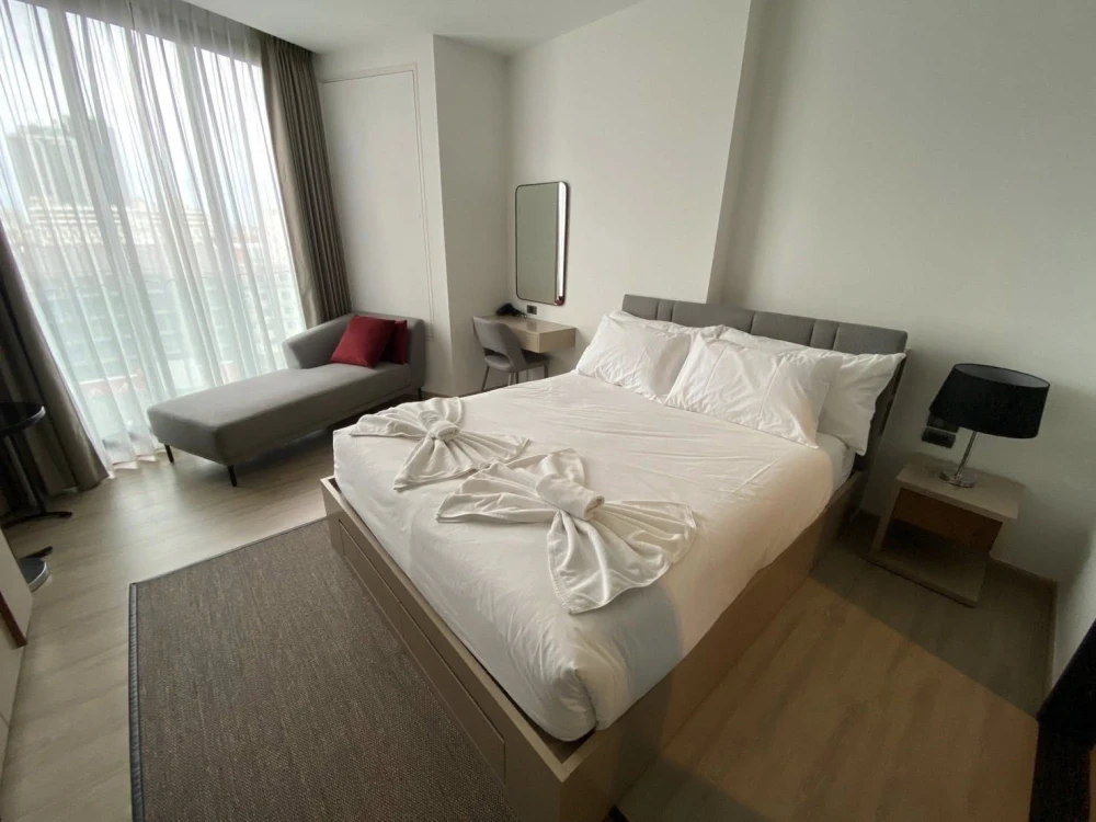 ให้เช่า Edge Central Pattaya ห้องแต่งพร้อมอยู่ เฟอร์ เครื่องใช้ไฟฟ้าครบ มาแต่ตัวเข้าอยู่ได้เลย