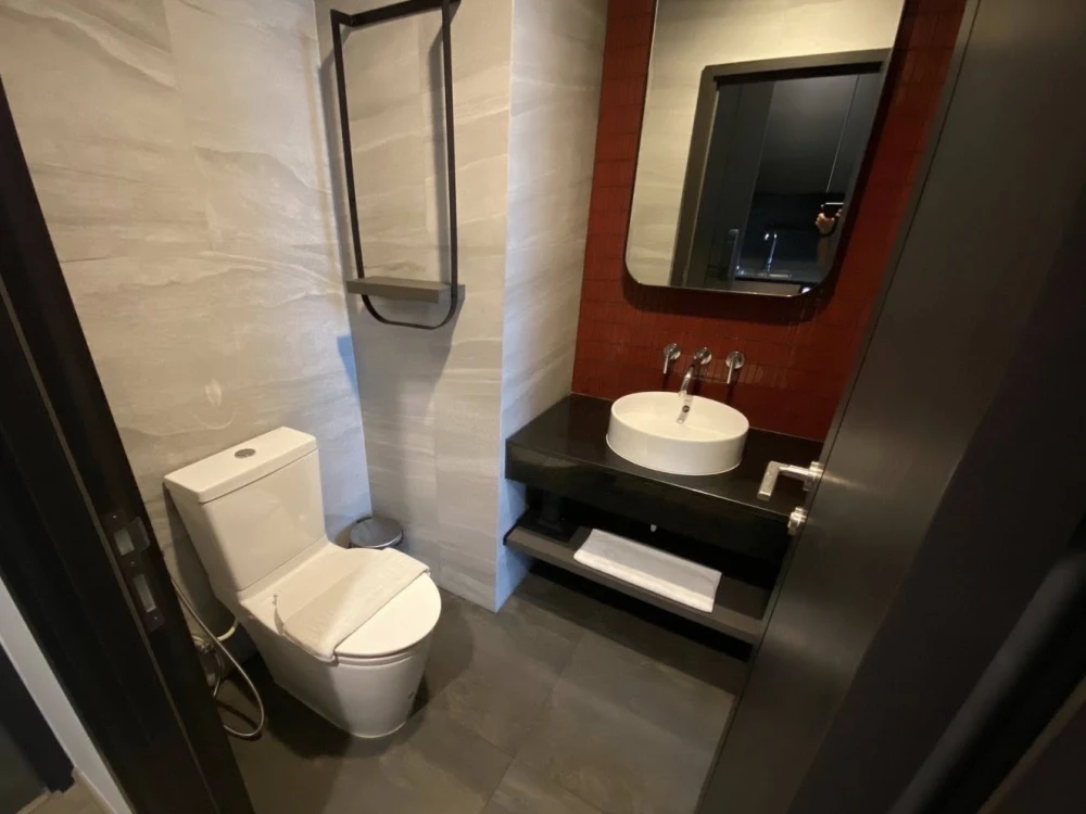 ให้เช่า Edge Central Pattaya ห้องแต่งพร้อมอยู่ เฟอร์ เครื่องใช้ไฟฟ้าครบ มาแต่ตัวเข้าอยู่ได้เลย