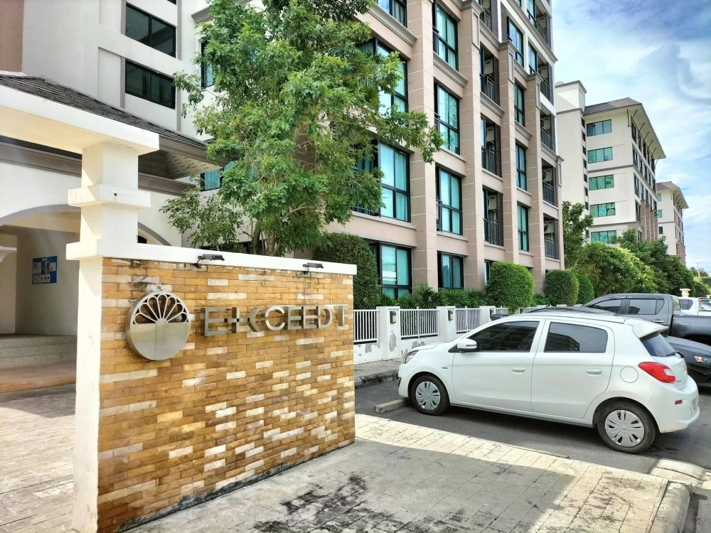 ให้เช่า  Ekceed condo ห้องพร้อมอยู่ เฟอร์พร้อม รีบจองเลย ด่วนๆ