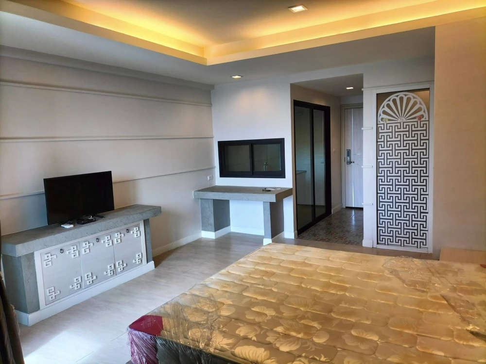 ให้เช่า  Ekceed condo ห้องพร้อมอยู่ เฟอร์พร้อม รีบจองเลย ด่วนๆ