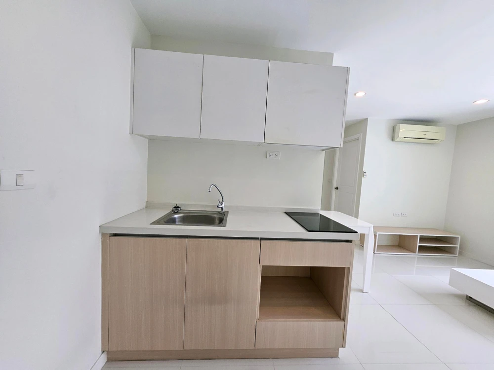 ให้เช่า Elements Srinakarin ชั้น 4 ห้องมุม แต่งครบ สนใจจองเลย อย่ารอช้า