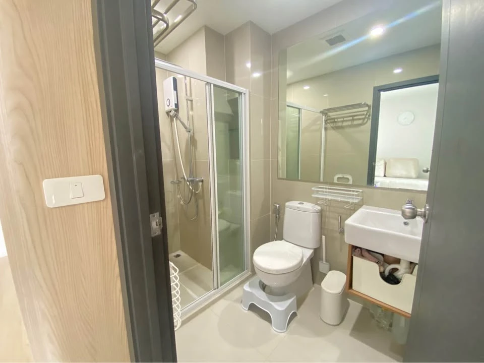 ให้เช่า  Elio del nest ห้องกว้างอยู่สบาย เฟอร์พร้อม + เครื่องใช้ไฟฟ้าพร้อม จองเลย