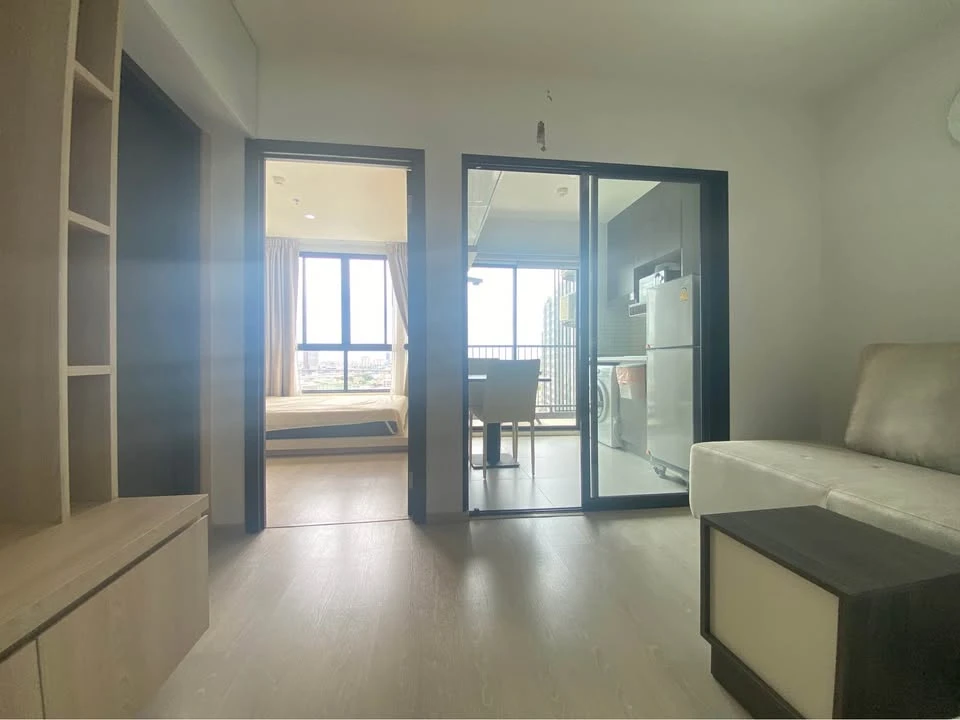 ให้เช่า  Elio del nest ห้องกว้างอยู่สบาย เฟอร์พร้อม + เครื่องใช้ไฟฟ้าพร้อม จองเลย