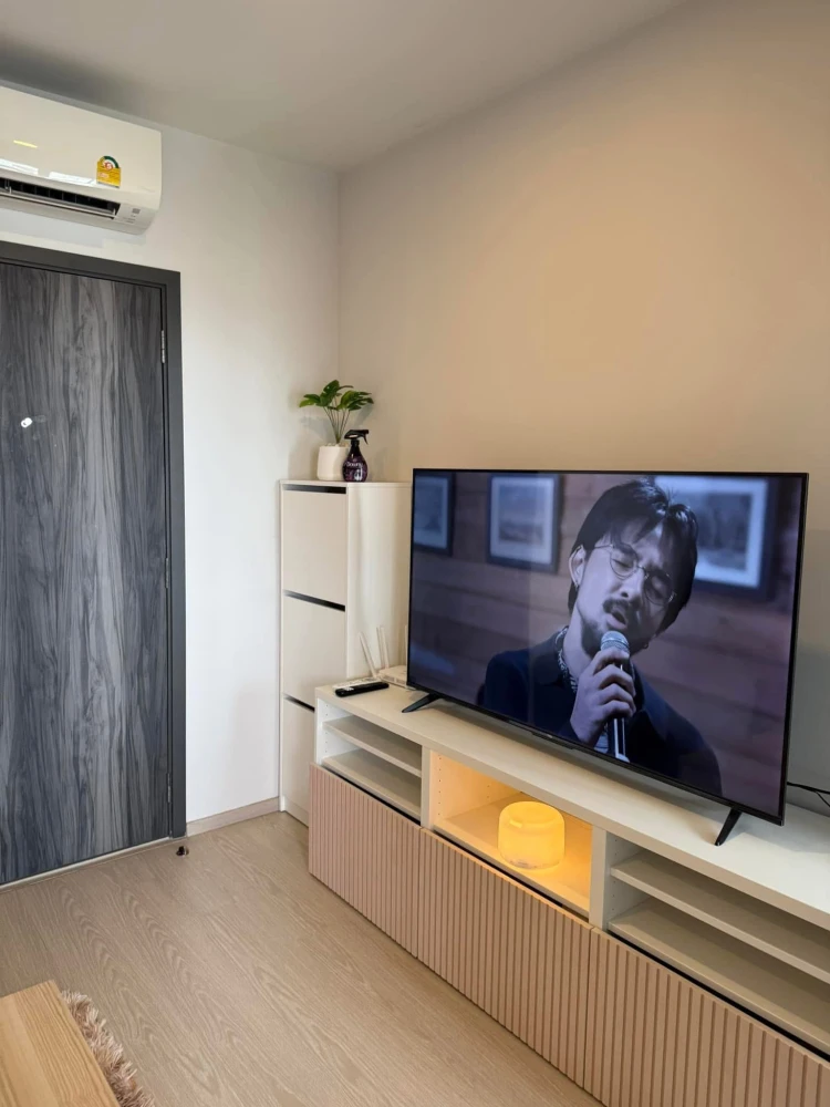 ให้เช่า Elio Del Nest ห้องอยู่ชั้นสูงมาก วิวสระ 2 สระ ห้องน้ำอยู่ในห้องนอน เพราะเป็นห้องมุม แถมครัวปิด ห้ามพลาด